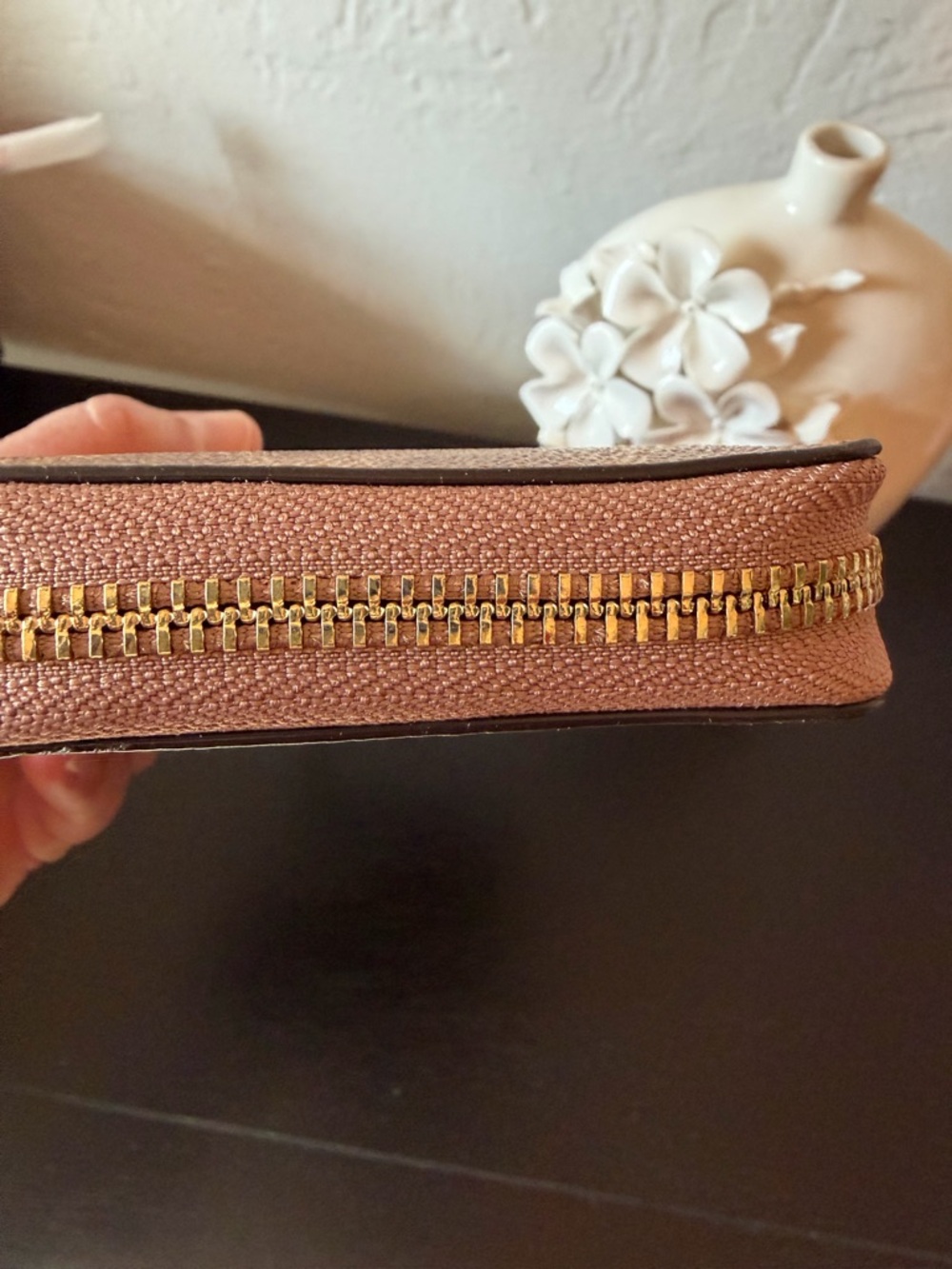 NWOT Coach Scattered Apple Print Accordion Zip Wallet - Picture 6 of 13
